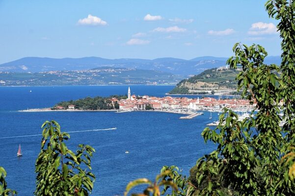 Izola, Slovinsko