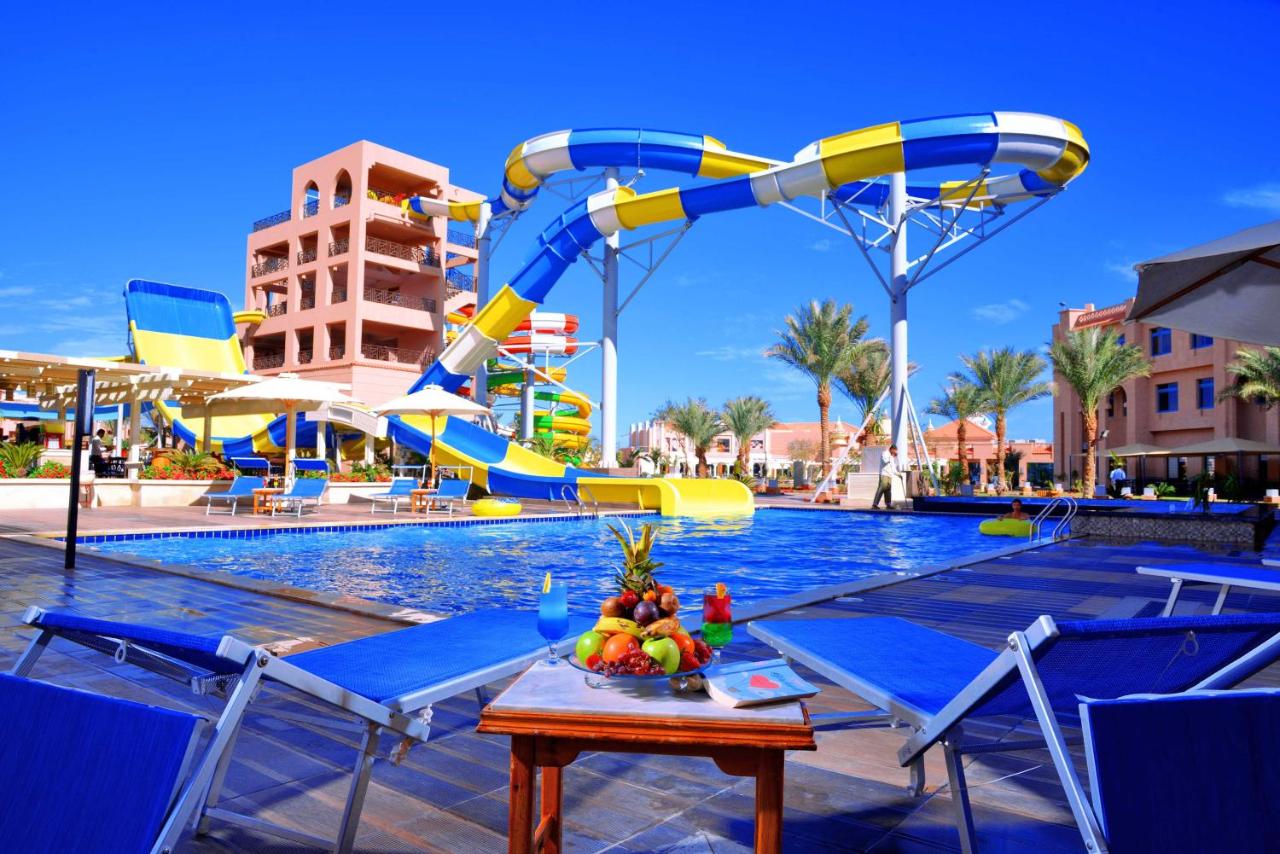 Pickalbatros Aqua Park Resort